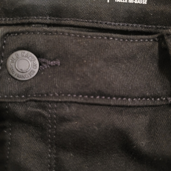 Black Old Navy, Rockstar Super Skinny Mid-Rise, Size 10 Short - Picture 5 of 7